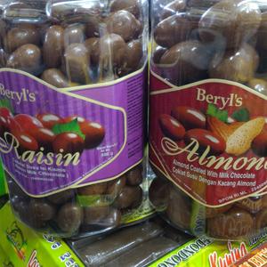 

Coklat Beryls Botol 500gr Rasa Raisin Almond White Almond Dark Assorted Enak