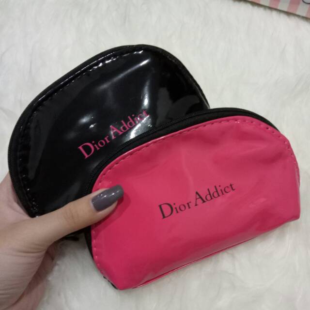 pouch make up . dior .