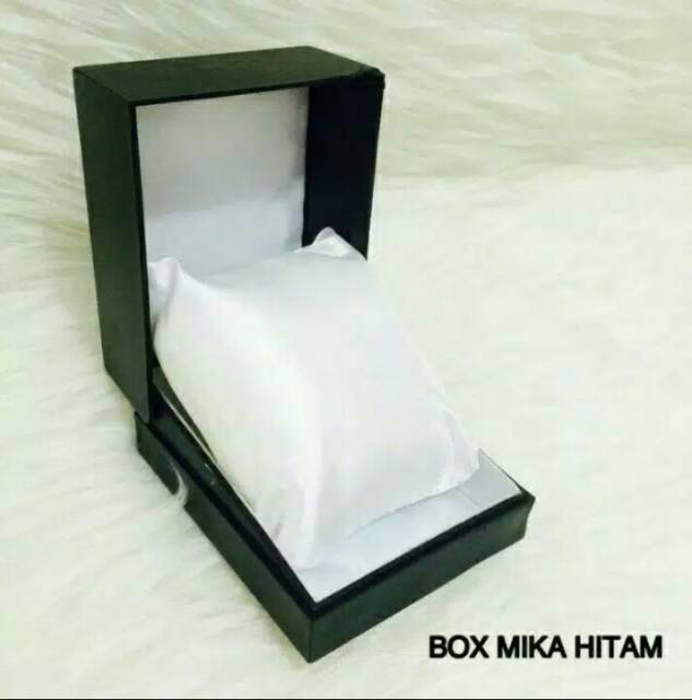 Box Jam Tangan, buble wrap Dan Pengaman Paket Lainnya