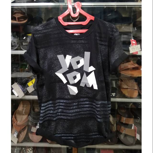 Kaos distro slimfit premium import katun combed lengan pendek cowok pria volcom
