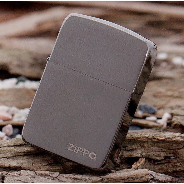 Zippo Original USA 24485 1941 Replica Black Ice - Stok Lengkap & Resmi