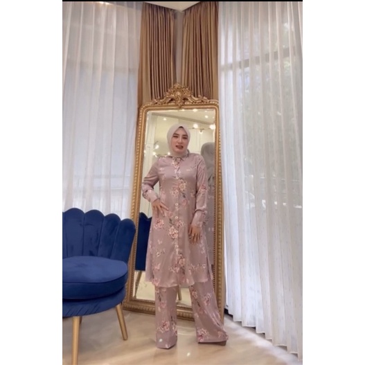 one set celana original shellasaukia