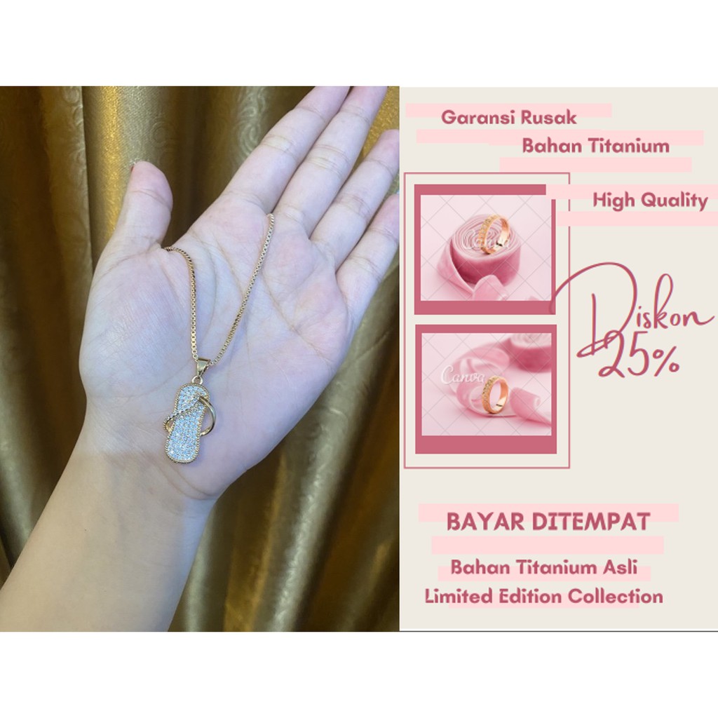 Kalung Liontin Sepatu Titanium Silver / Fashion Aksesoris Perhiasan Wanita / Import Premium