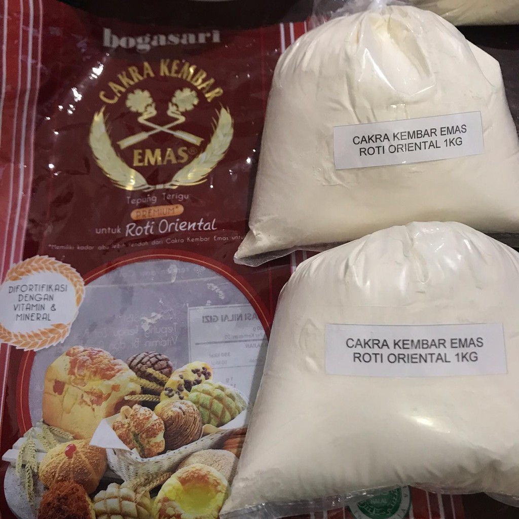 Tepung Cakra Kembar Emas Roti Oriental   1kg