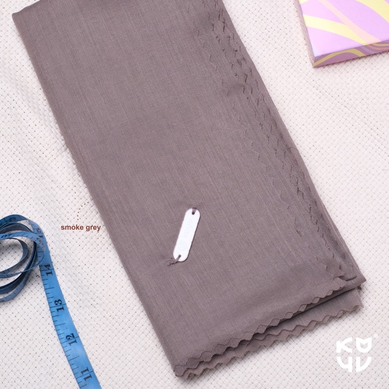 Hijab Segiempoat Voal Rosaline Part 2 Baru-SMOKE GREY