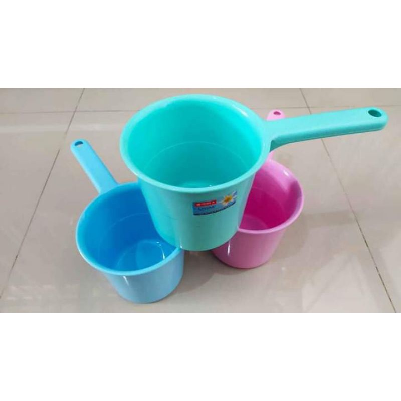 gayung mandi /gayung lion star