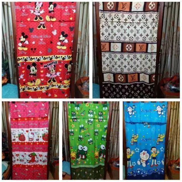 HORDENG JENDELA MOTIF KARAKTER