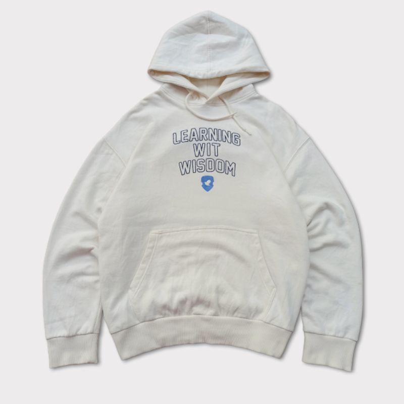 "SPAO GRAPHIC TEE X HARRY POTTER RAVENCLAW PULLOVER HOODIE OVERSIZED - CREAM, SIZE ON TAG L"