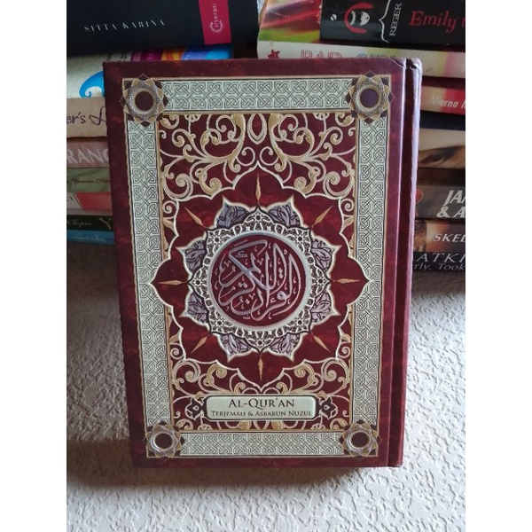 Buku Al - Qur'an Terjemah & Asbabun Nuzul