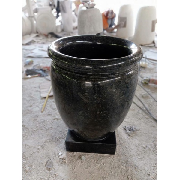 Gentong / Bak Mandi Marmer Hitam