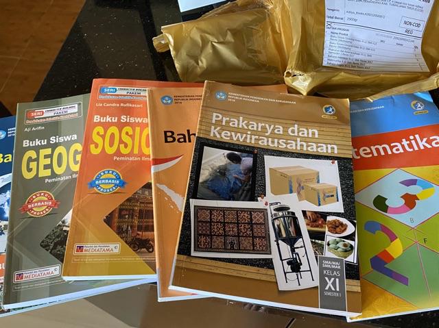 Buku Siswa Sosiologi Kelas Xi 11 Sma K13 Revisi Mediatama Shopee Indonesia