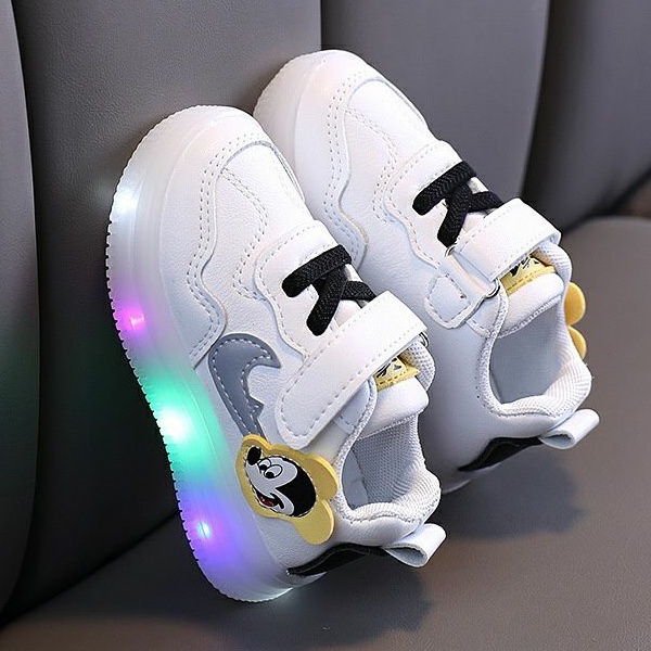 Juragan Junior (COD) Sepatu BRISKE Lampu LED Anak Perempuan Size 15-25