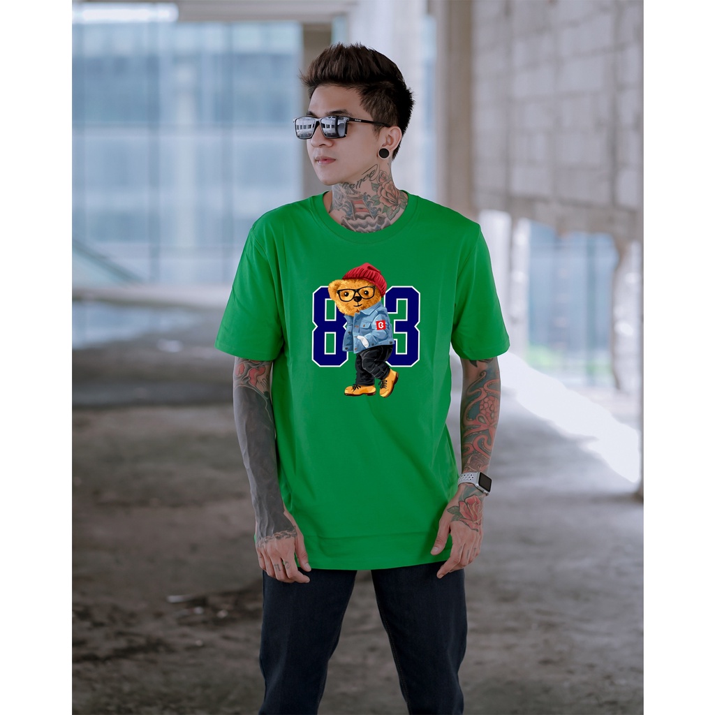 BRIGO Kaos Lengan Pendek Bear 83 II Kaos Distro BRIGO Beruang 83 II Kaos Katun Combed M-XL ( Pria &amp; Wanita )