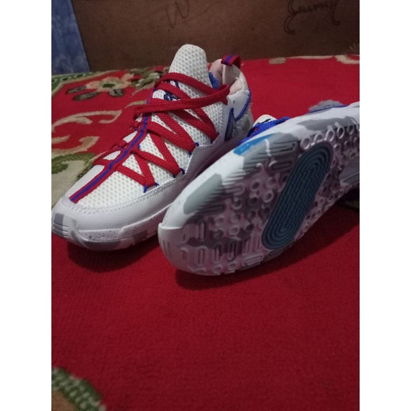 Sepatu Bekas Second Lebron 17 Low Tune Squad size 42-43