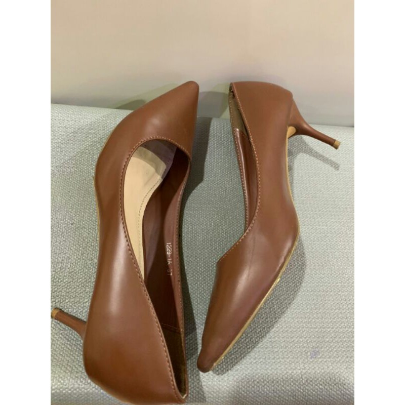 [PRELOVED] Sepatu Heels Wanita Merk Joji size 37