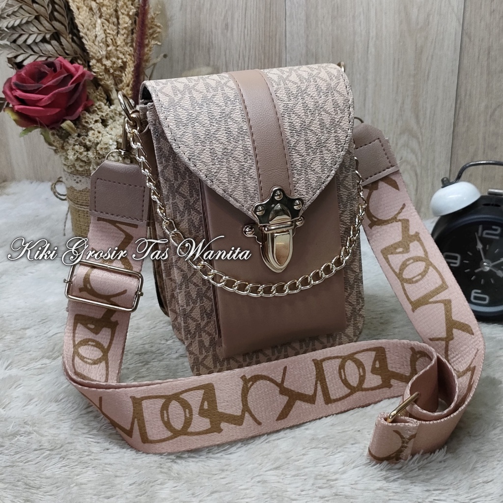 slinbag hp motif exclusive tali lisban import mewah. /tas selempang kekinian