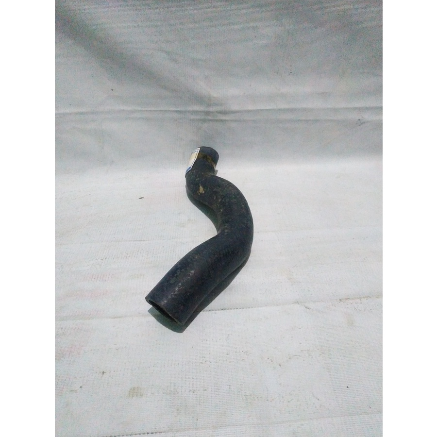 Selang Radiator Bawah Daihatsu Taruna 16572-87Z13-001