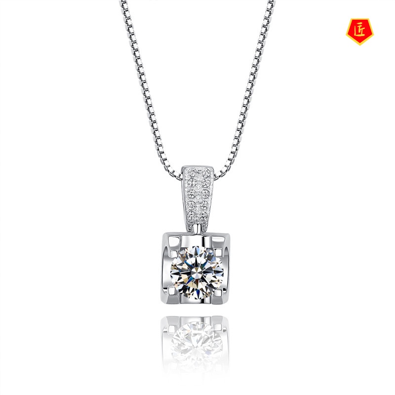 [Ready Stock]Classic Bullhead Necklace 18K White Gold 2 Karat Showing Diamond Stylish Pendant