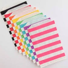 

Paper Bag motif Garis Lurus
