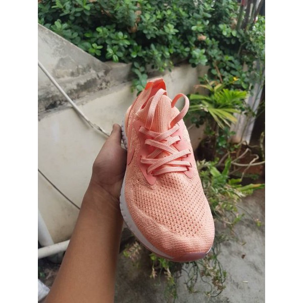 NIKE REACT EPICT SALMON PINK