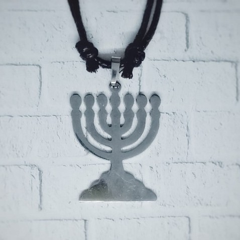 Kalung Menorah Kaki Dian Hanukkah Aksesoris Profetik Prophetic Yahudi Mesianik Judaika