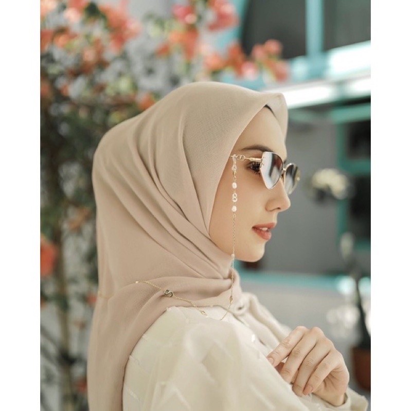 The everything long chain monogram buttonscarves