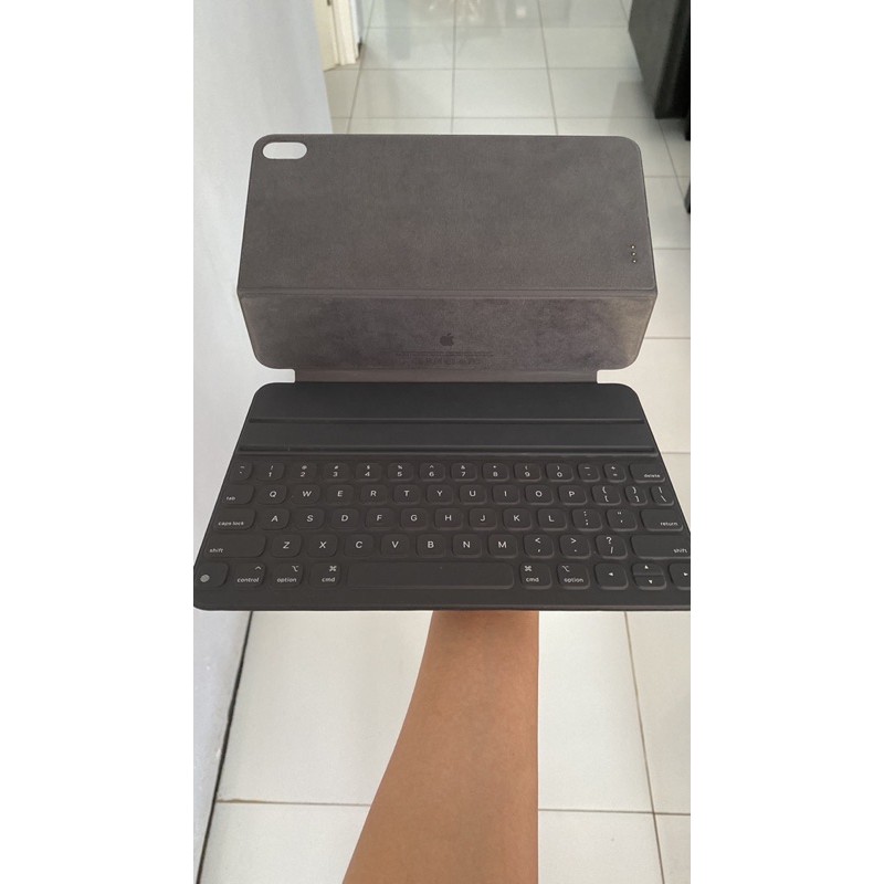 Smart Keyboard Folio Ipad Pro 2018 11 inch Second Bekas Like New