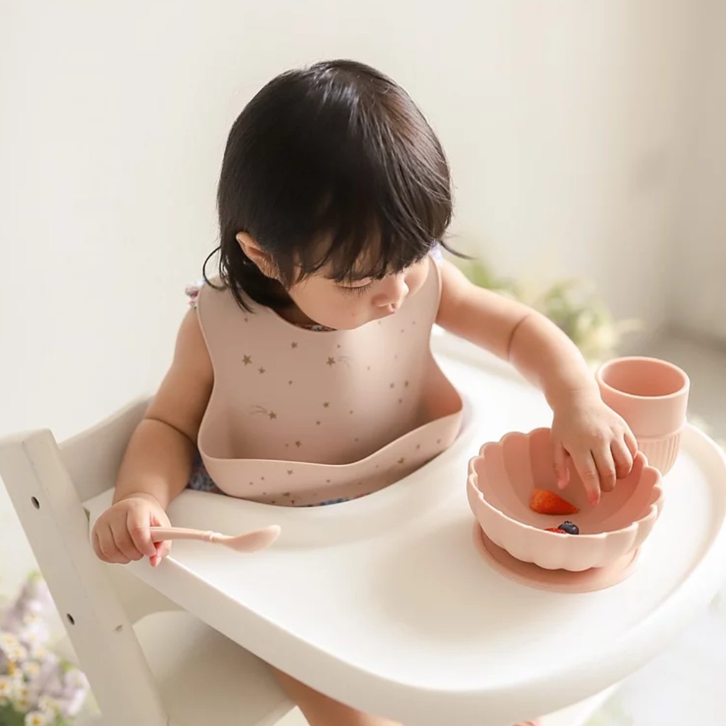 Mellow Kiku Silicone Dinnerware Set - Piring Mangkok Sendok Suction Anak Bayi Plate Mangkuk Bowl