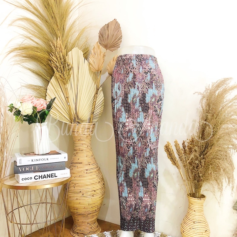 Rok Batik Plisket Fit S - JUMBO All Size-Mojang Abu