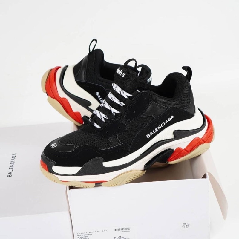 BALENCIAGA TRIPLE S BLACK WHITE RED /SNEAKERS PRIA