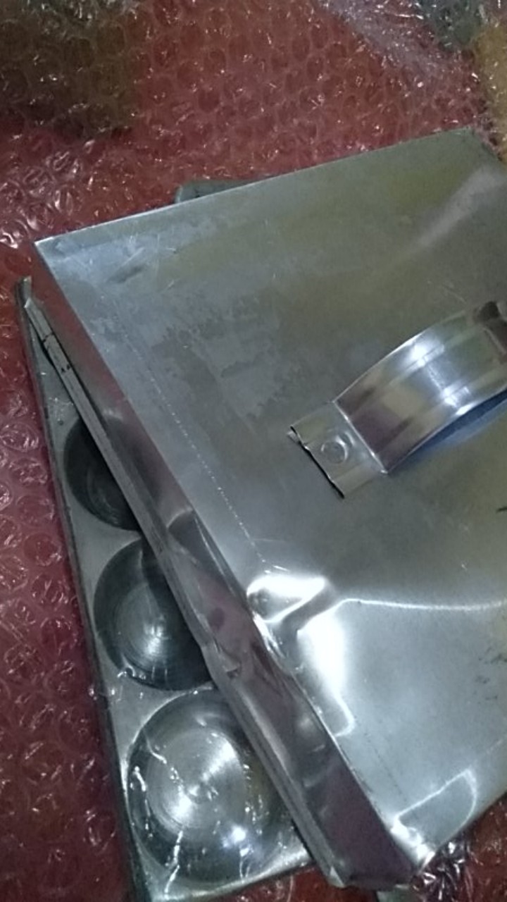 Cetakan Kue Lumpur Mini 4cm Isi 16 Lubang Pvc + Tutup Dan Cungkil Kue