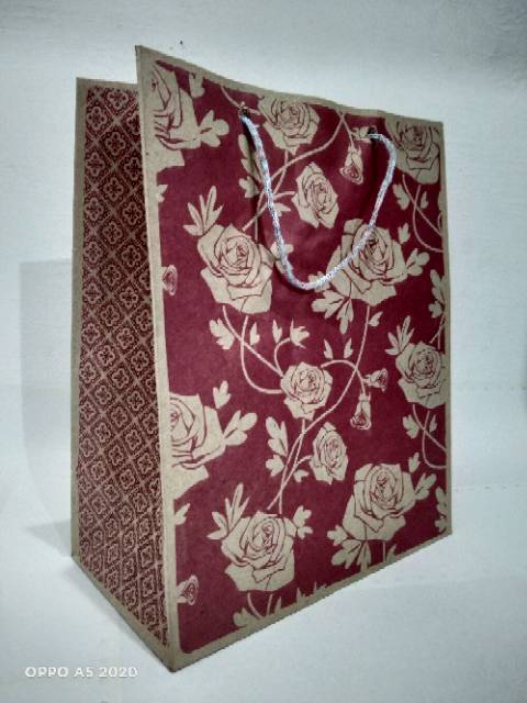 Paperbag/tas kertas motif ( 20x10x25)