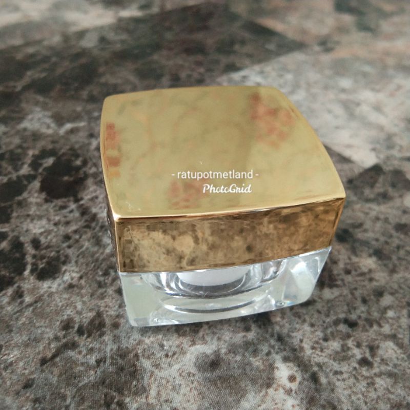 Pot Cream Acrylic 10 gr Kotak / Pot Cream Square 10 gram Import