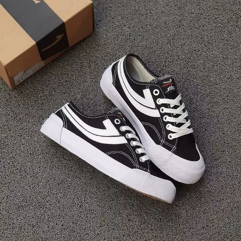 Sepatu Johnson Galaxy Pro Low Cut Black White | Sepatu Johnson Original | Sepatu Hitam Putih Sepatu 