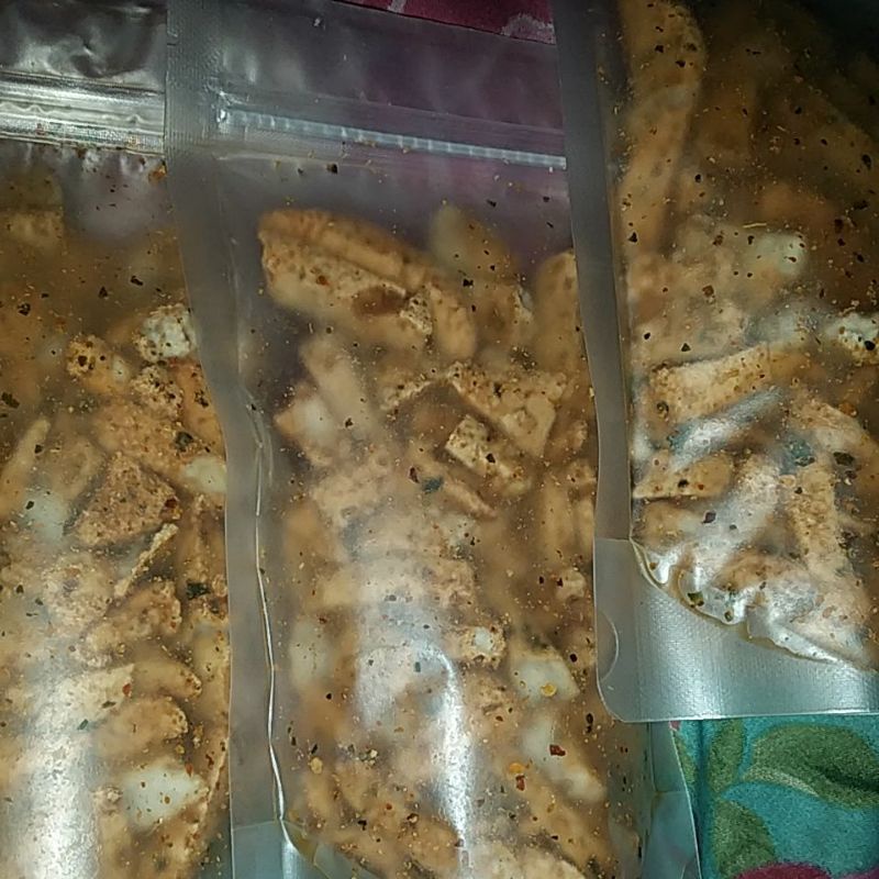 

basreng ikan pedes daun heruk