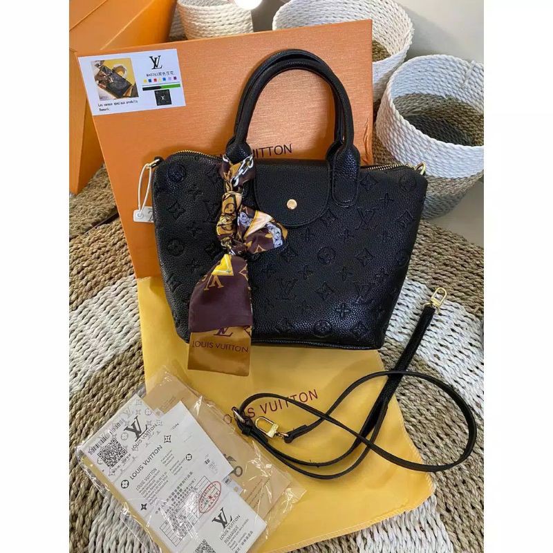 TAS LV HITAM EMBOS 9887