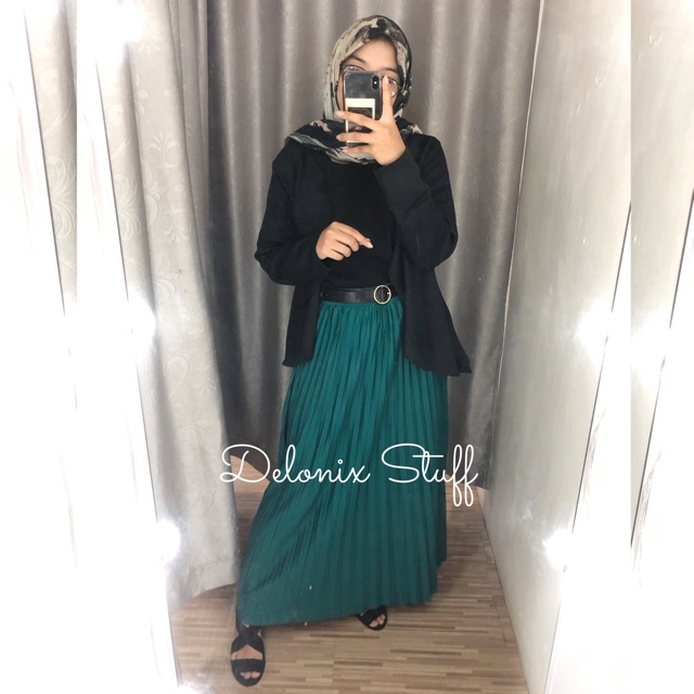 Yessika pleated skirt