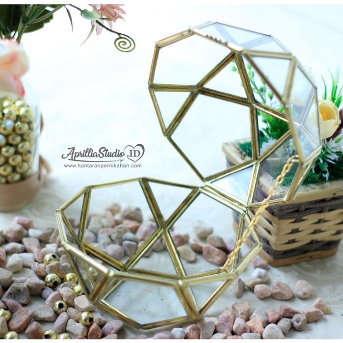 Kotak Perhiasan | Ringbox Terarium Ball UK 12x12x12 cm