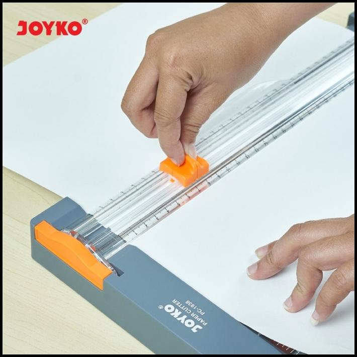 

Joyko Paper Cutter A4 Extra Storage / Pemotong Kertas A4 (Pc-1938)