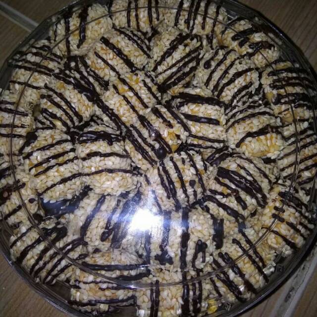 

Aneka kue dan coklat