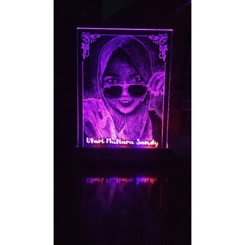 LAMPU TIDUR LUKISAN UKIR GRAFIR KACA LED (1 WAJAH)