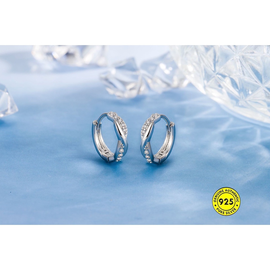 Anting Tusuk Sterling Silver 925 Desain Lilit Hias Berlian Gaya Retromewah Untuk Wanita
