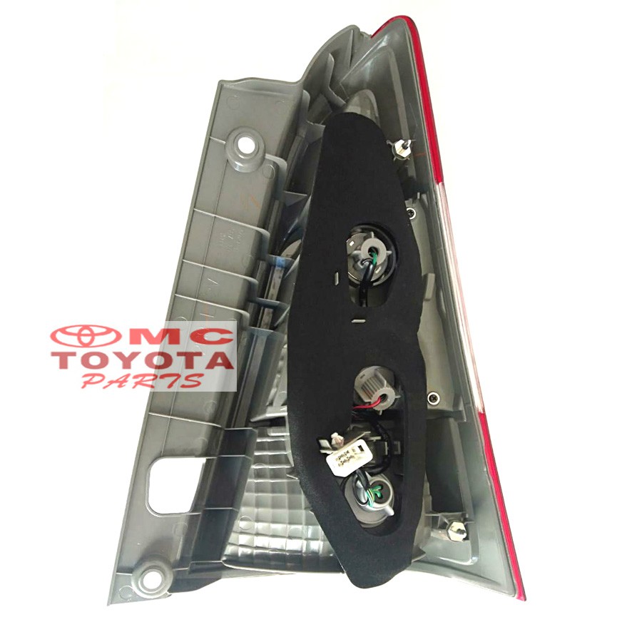 Lampu Stop / Stop Lamp Belakang Kiri Innova 81560-0K210