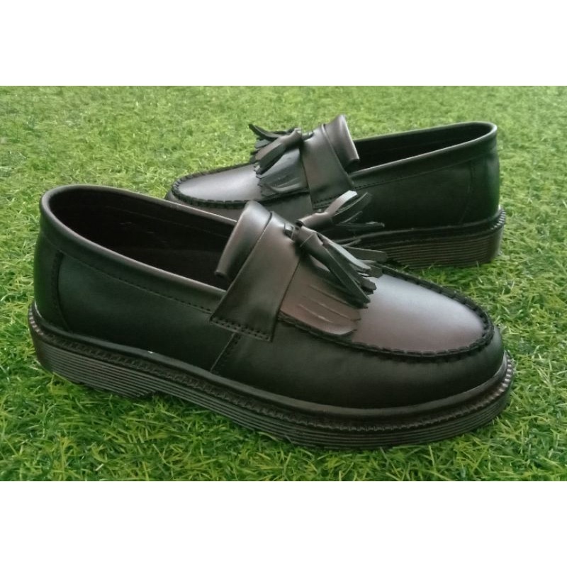 sepatu loafers pria docmart Andrian tassel kulit asli