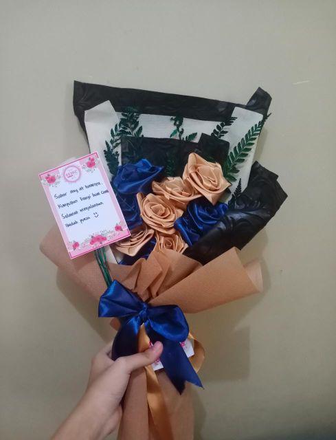 Bunga Wisuda/ Buket Wisuda/bunga Kertas/bunga Satin/bunga Wisuda Murah/ Bunga Plastik/ Buket Bunga
