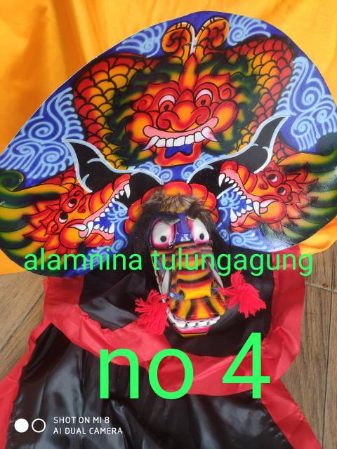 Barongan kayu anak bonus gondel dan klinting