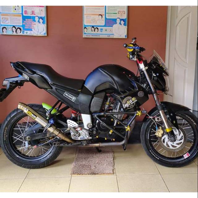 Knalpot rcb fullsystem for byson satu set.