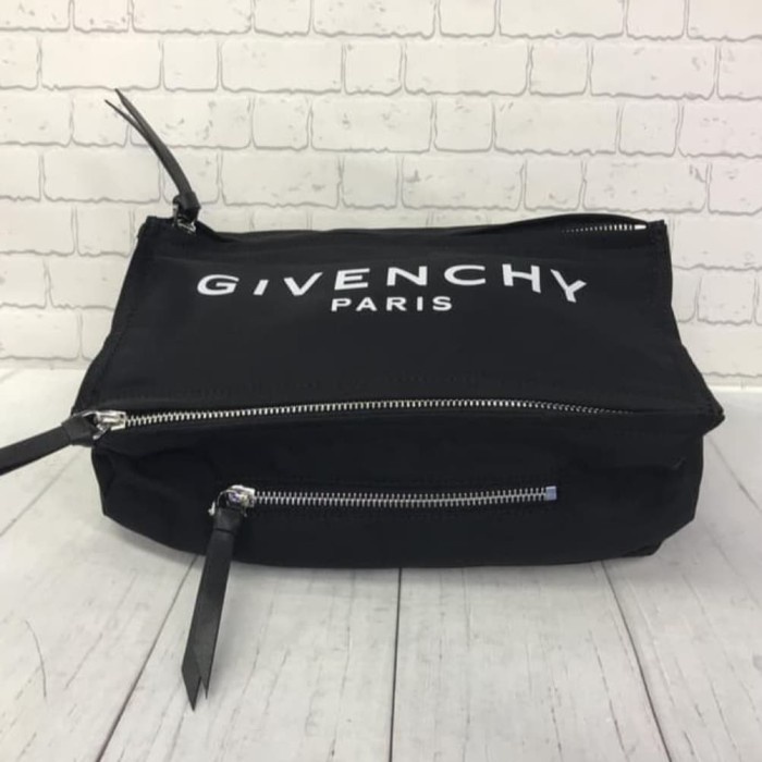Harga Givenchy Bag Terbaru Maret 2022 | BigGo Indonesia