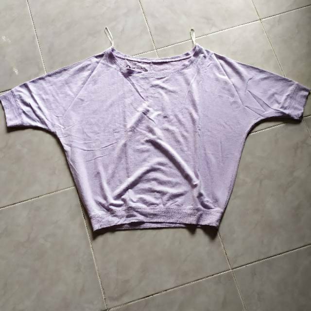 PRELOVED KAOS ORI AIRWALK / POLO / HASSENDA