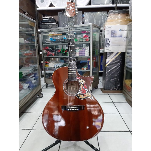 GITAR merk GIBSON / Gitar String